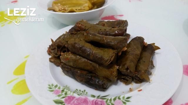 Yaprak Sarma (Kıymalı)