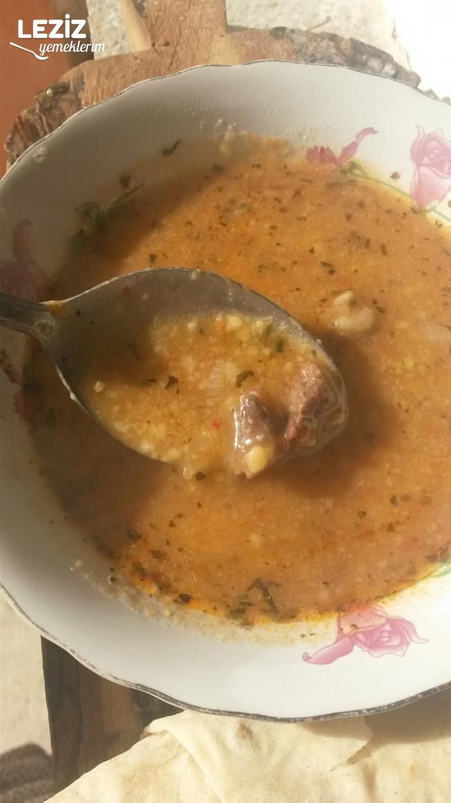 Kavurmalı Tarhana Çorbası