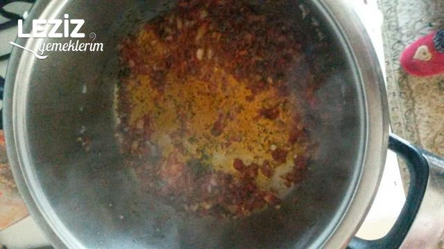 Kavurmalı Tarhana Çorbası