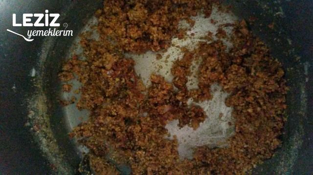 Kavurmalı Tarhana Çorbası