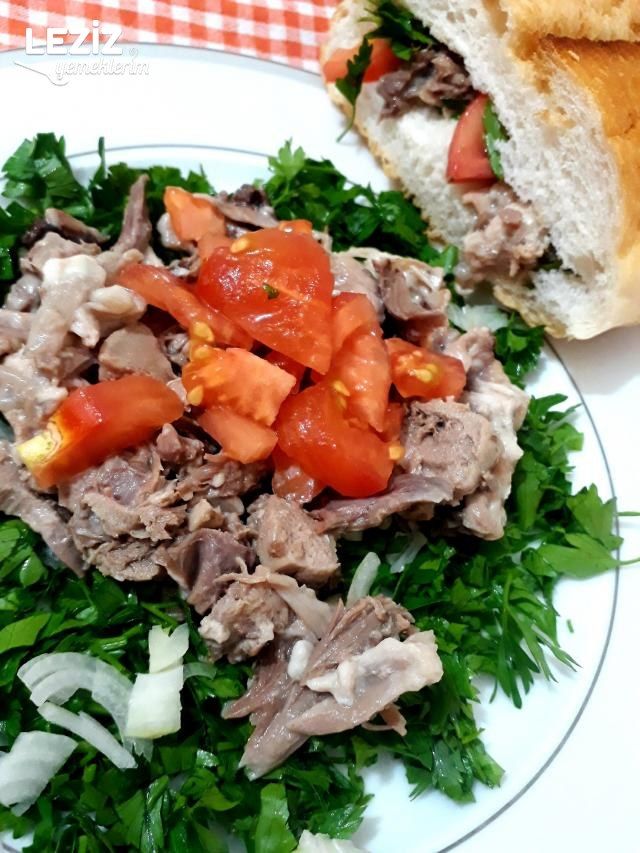 Kelle Söğüş Tarifi (İzmir'in Meşhur Söğüşü)