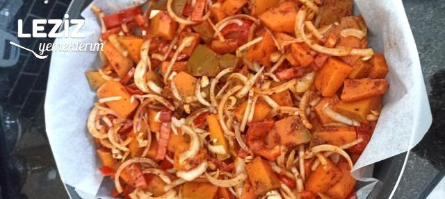 Sıcak Balkabağı Salatası