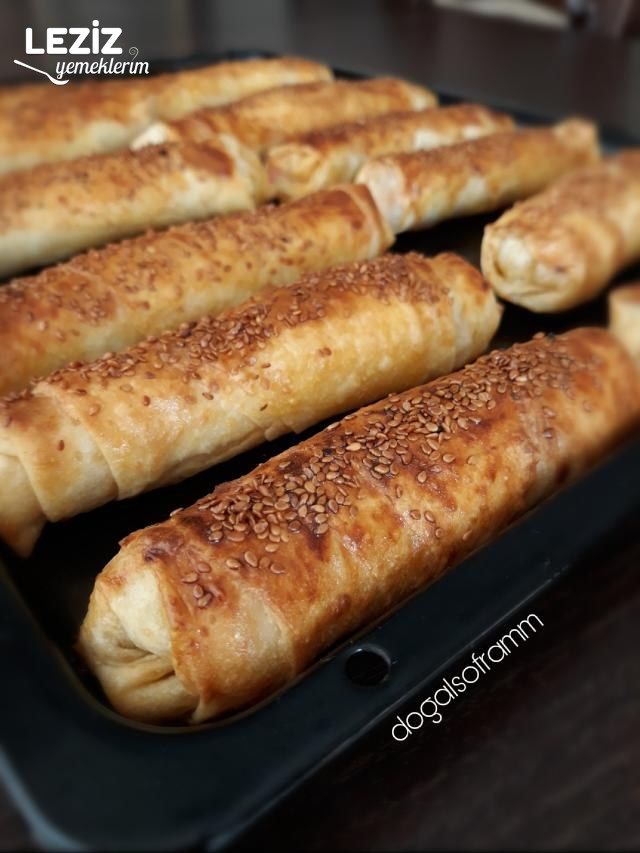 Sucuklu Kahvaltı Böreği