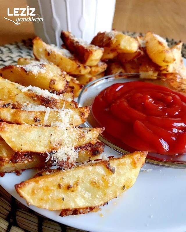 Parmesan Peynirli Çıtır Patates Dilimleri
