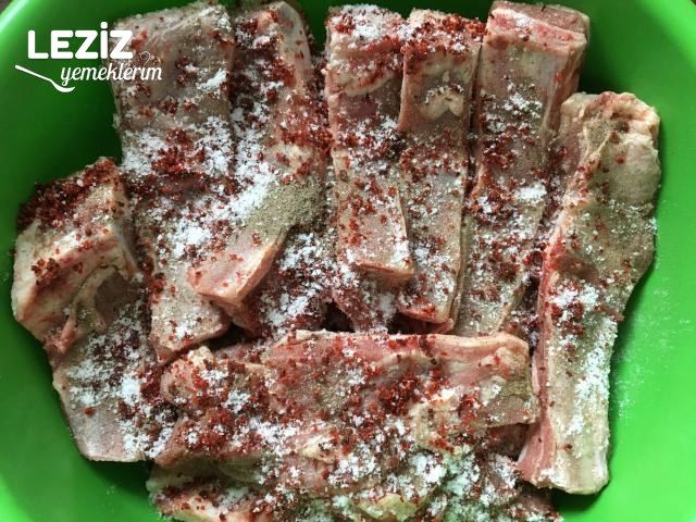 Fırında Kuzu Kaburga Nasıl Yapılır