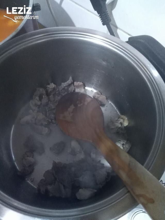 Etli Dövme Pilavı Tarifi