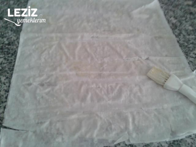 Baklava Yufkasından Börek (Çıtır Çıtır)