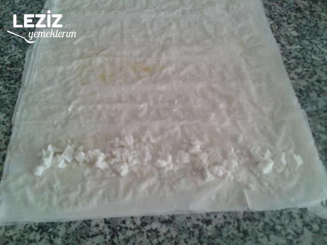 Baklava Yufkasından Börek (Çıtır Çıtır)