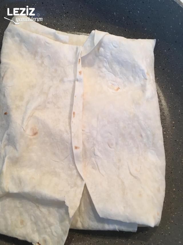 Sucuklu Lavaş Gözleme