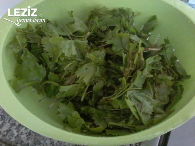 Asma Yapraklı Ekşimsi Pilav