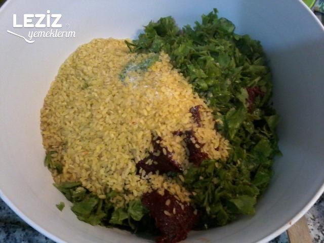 Asma Yapraklı Ekşimsi Pilav