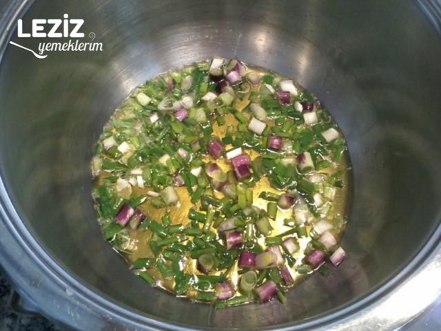 Asma Yapraklı Ekşimsi Pilav