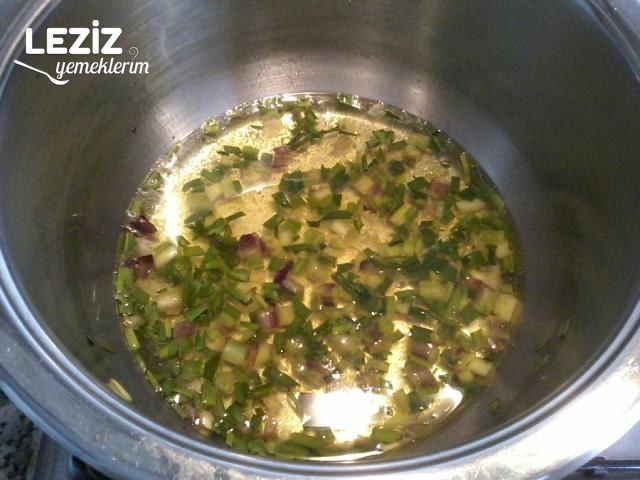 Asma Yapraklı Ekşimsi Pilav