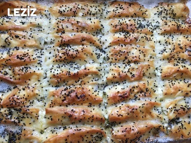 Çıtır Çıtır Peynirli Börek