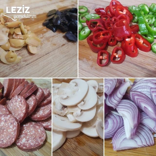 En Bol Malzemeli Tepsi Pizzası (Şahane)