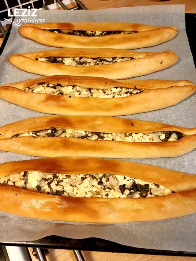 Ev Yapımı Mis Pide Tarifi (Ispanaklı Ve Peynirli)