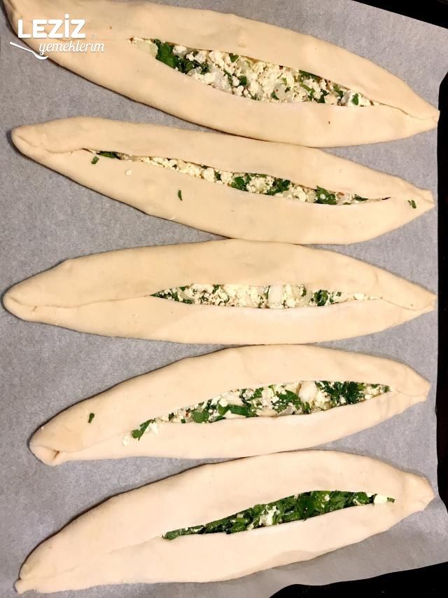 Ev Yapımı Mis Pide Tarifi (Ispanaklı Ve Peynirli)