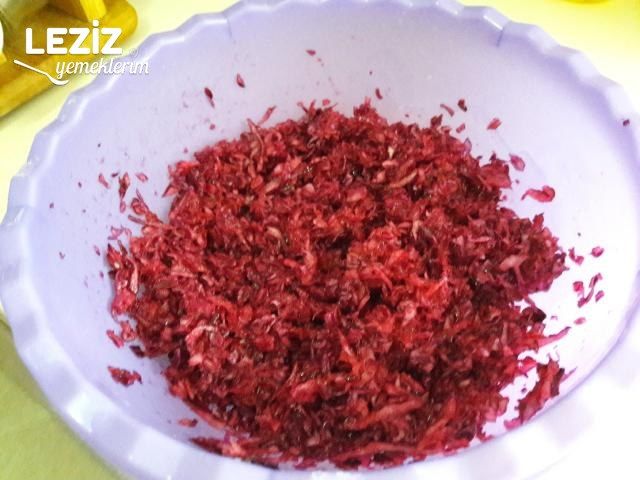 Mor Lahana Mezesi Tarifi