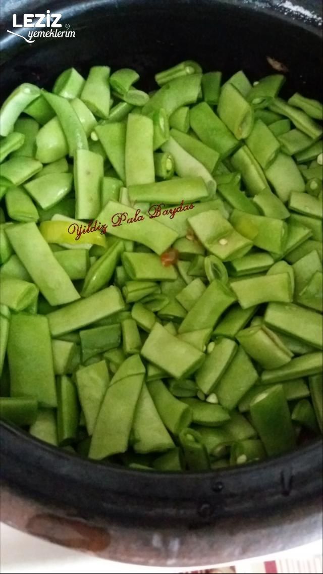 Güveçte Taze Fasulye