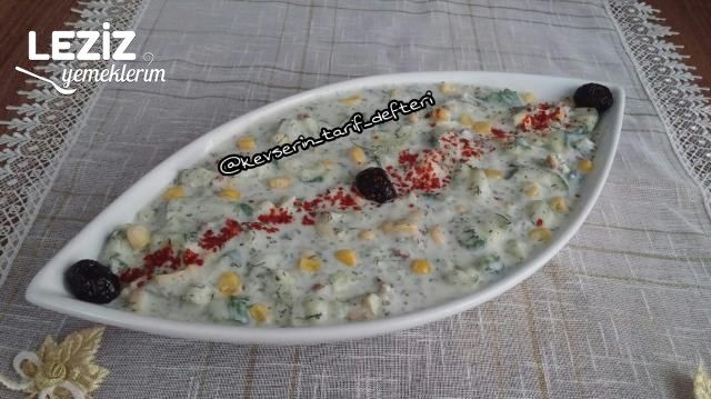Yoğurtlu Salatalık Mezesi Tarifi
