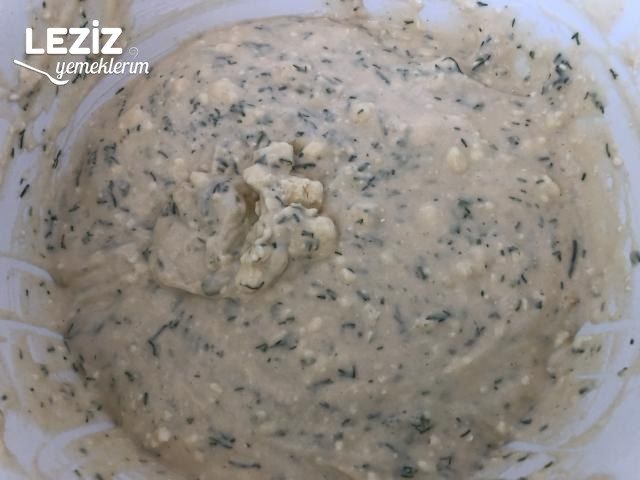 Susamlı Peynirli Kek