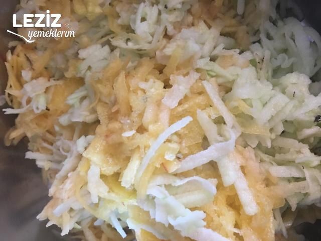 Şeftali Ve Elmalı Pay