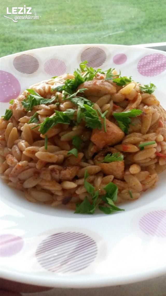 Tavuklu Şehriye Pilavı