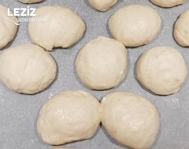 Yumuşacık Mayalı Çiçek Poğaça