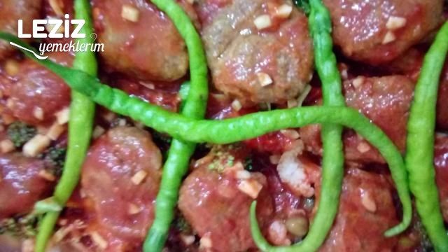 Dedenin Bol Sebzeli Fırın Kebabı