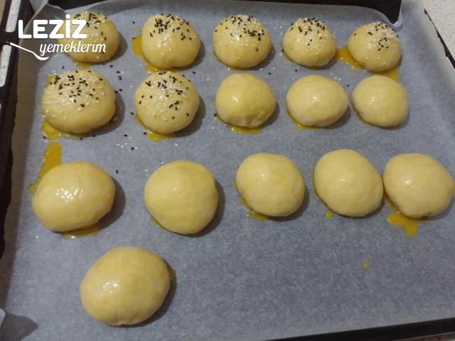 Kabardıkca Kabaran Nefis Sucuklu Kaşarlı Poğaçalar