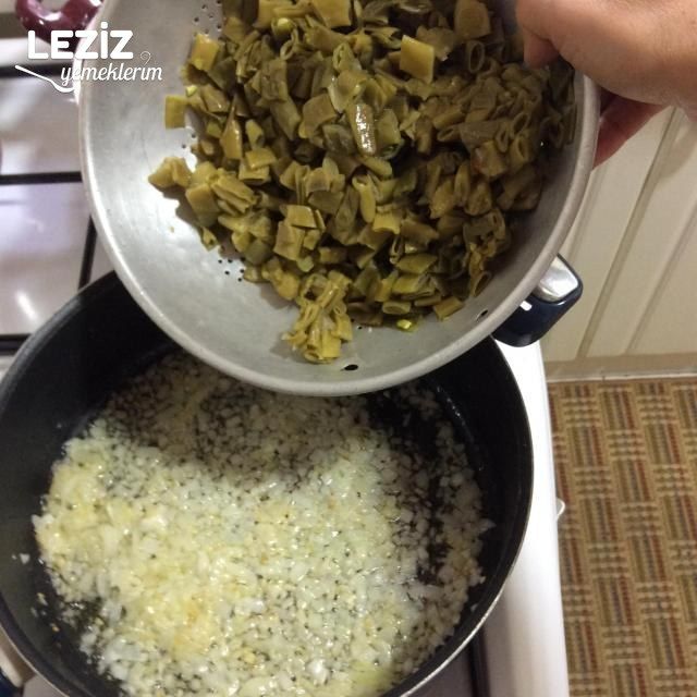 Yumurtalı Fasulye Kavurması