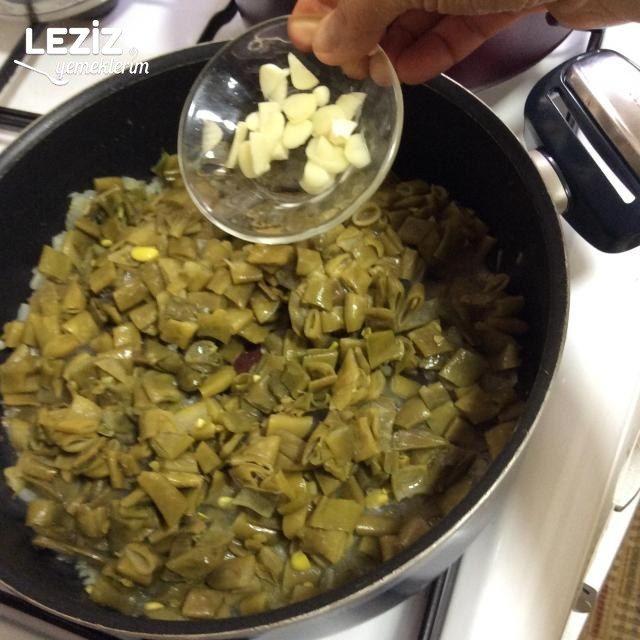 Yumurtalı Fasulye Kavurması