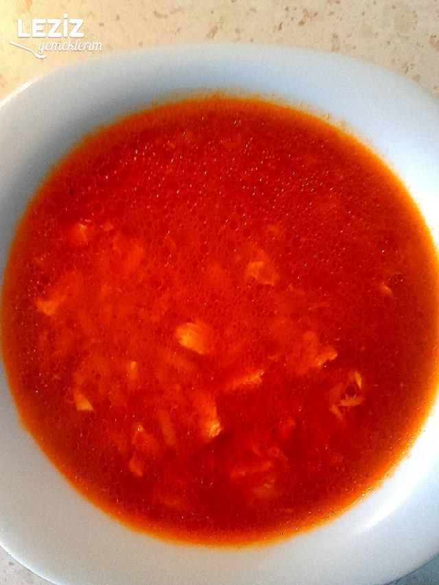 Arpa Şehriyeli Tavuk Çorbası