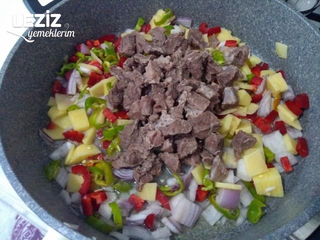 Etli Bulgur Pilavı Yapımı