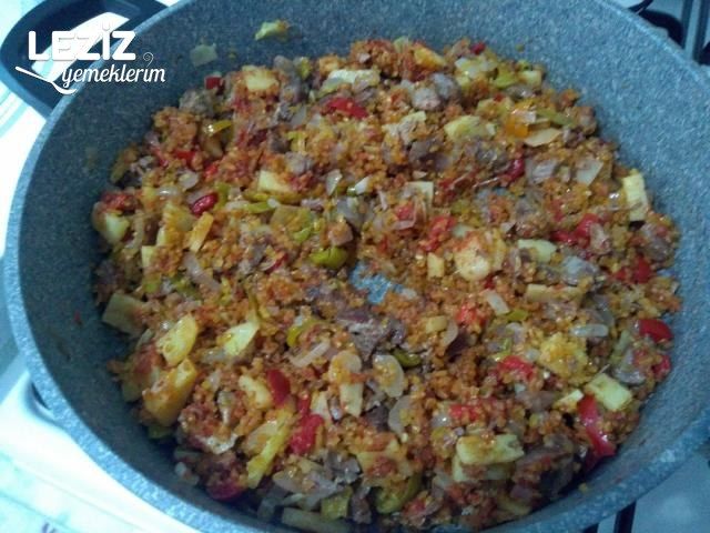 Etli Bulgur Pilavı Yapımı