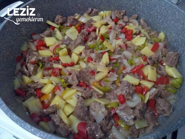 Etli Bulgur Pilavı Yapımı