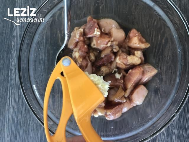 Fırında Susamlı Soyalı Ballı Çıtır Tavuk (Çok Pratik, İnanılmaz Lezzet)