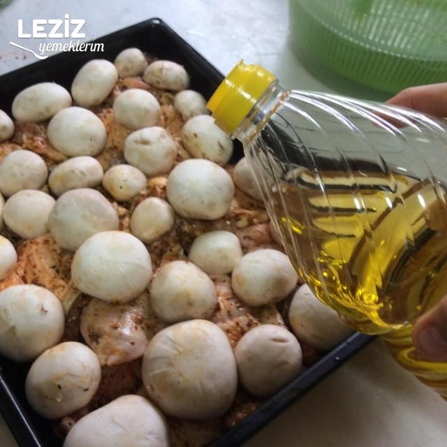 Baharatlı Mantarlı Tavuk Pirzola