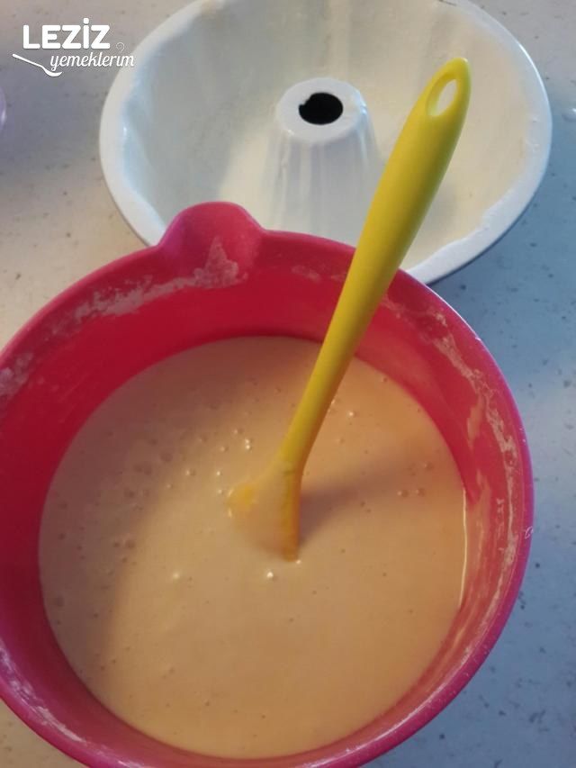 Yumuşacık Limonlu Kek