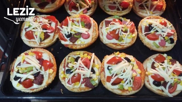 Hamburger Ekmeği Pizzası (Daha Yumusak Ve Daha Doyurucu)