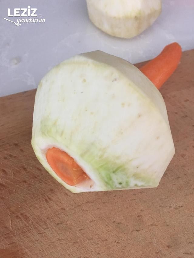 Havuç Göbekli Zeytnyağlı Kereviz (Düğmeli Kereviz)