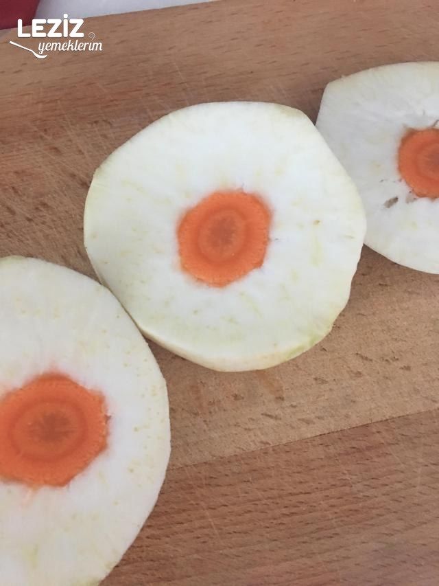 Havuç Göbekli Zeytnyağlı Kereviz (Düğmeli Kereviz)