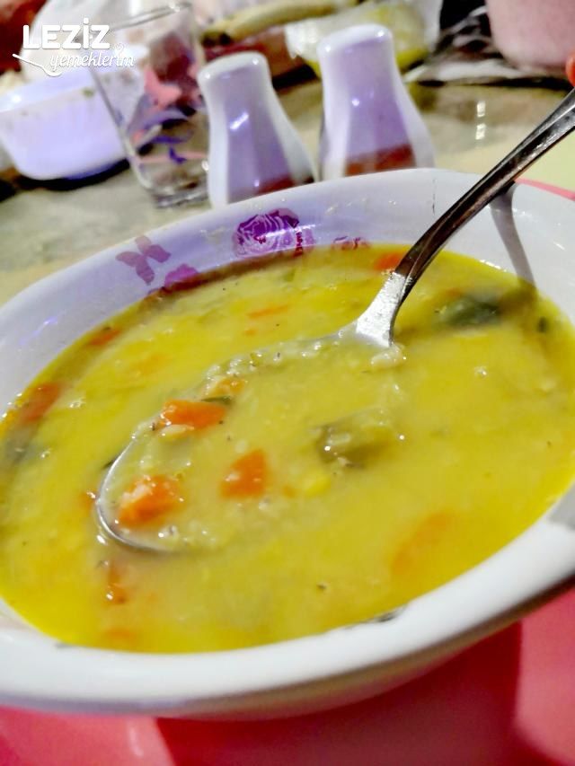 Sebzeli Mercimek Çorbası Yapılışı