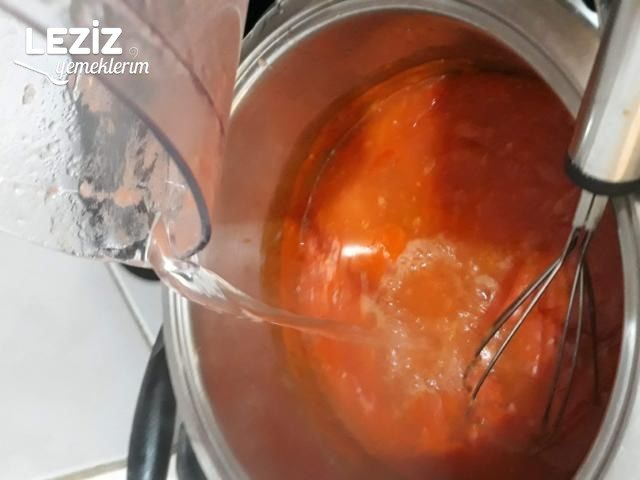 Sütlü Domates Çorbası Tarifi