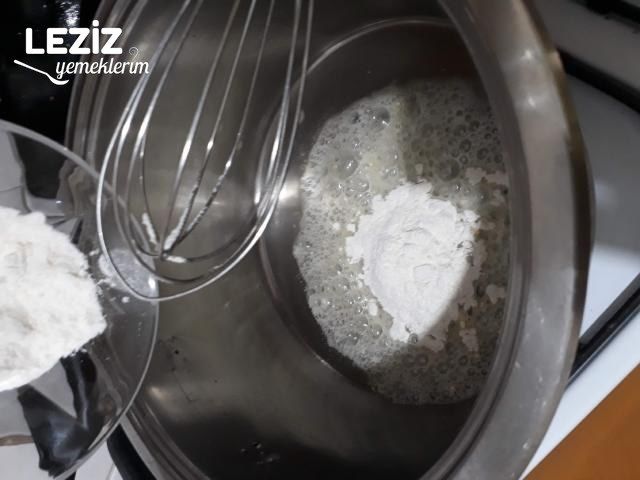 Sütlü Domates Çorbası Tarifi