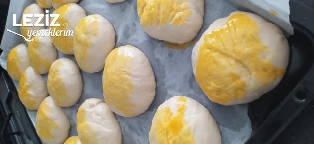 Sarımsaklı Ve Labneli Poğaça (Sakallı)