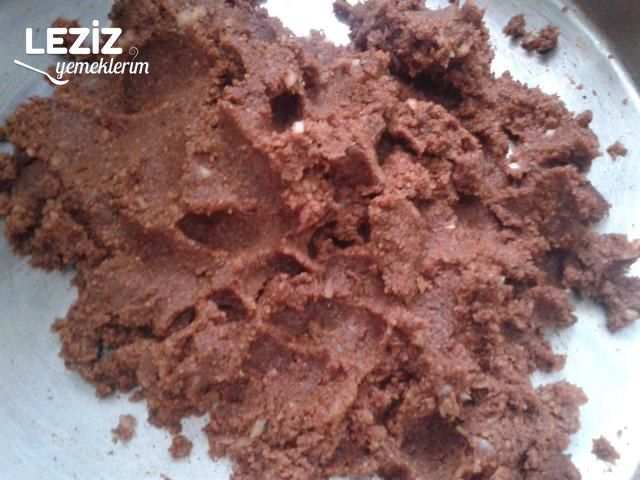 Çiğ Köfte Tarifi (Hazırlarından Farksız)