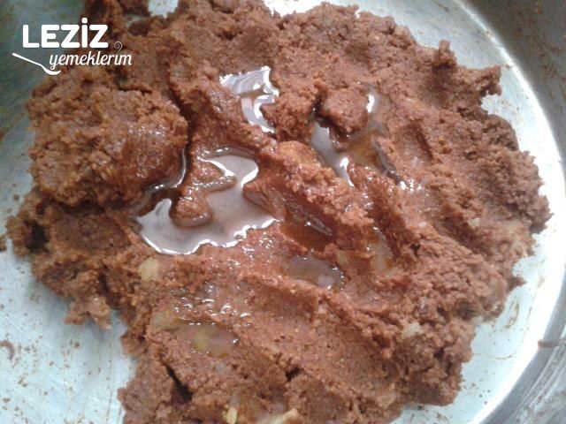 Çiğ Köfte Tarifi (Hazırlarından Farksız)