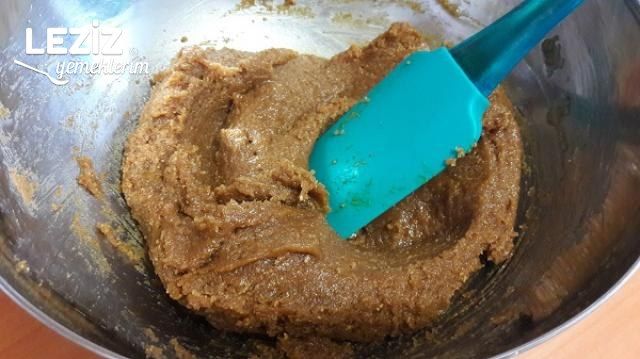 Üç Malzemeli Kolay Kurabiye