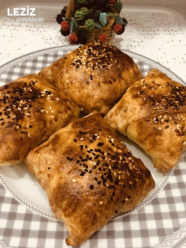 Köfteli Börek